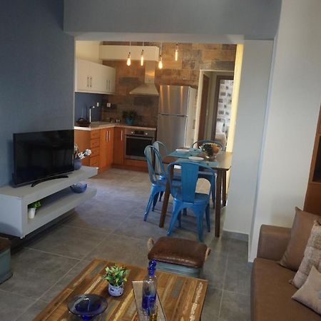 Seas The View Apartment Chania  Bagian luar foto