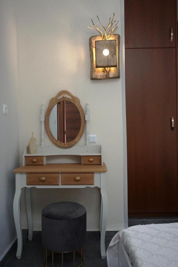 Seas The View Apartment Chania  Bagian luar foto