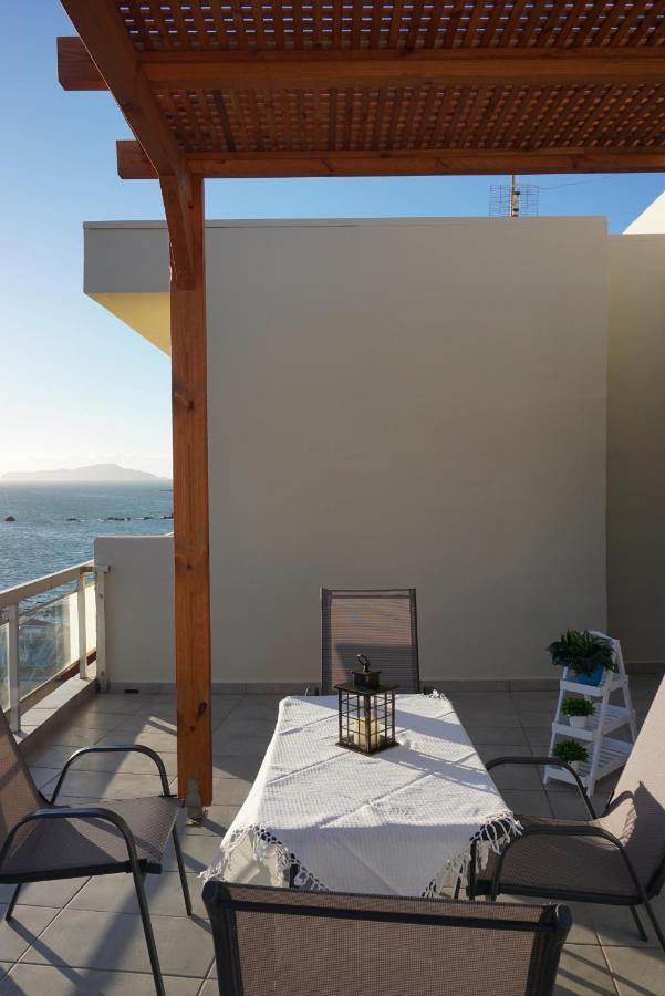 Seas The View Apartment Chania  Bagian luar foto