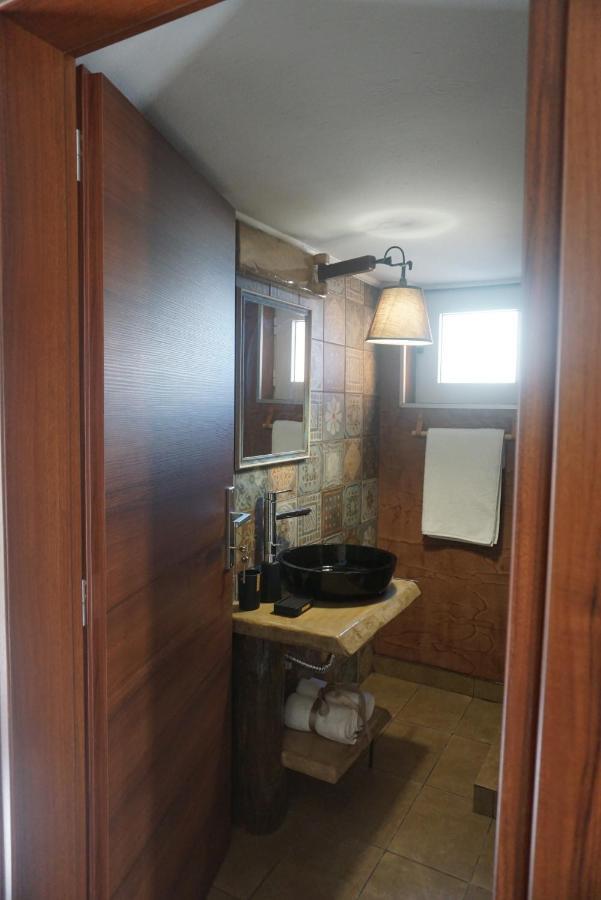 Seas The View Apartment Chania  Bagian luar foto