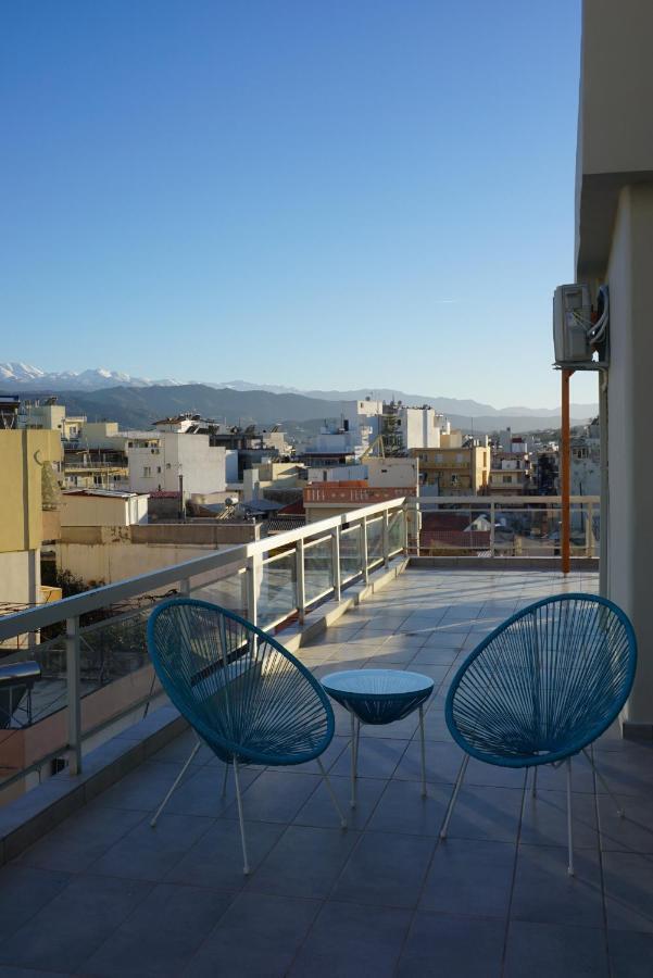 Seas The View Apartment Chania  Bagian luar foto