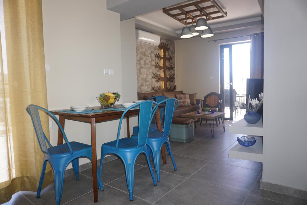 Seas The View Apartment Chania  Bagian luar foto
